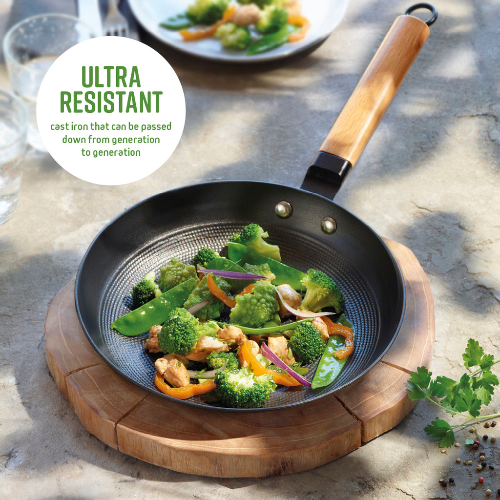 Qulinart cast iron lightweight skillet with non-stick honeycomb structure - 20 cm