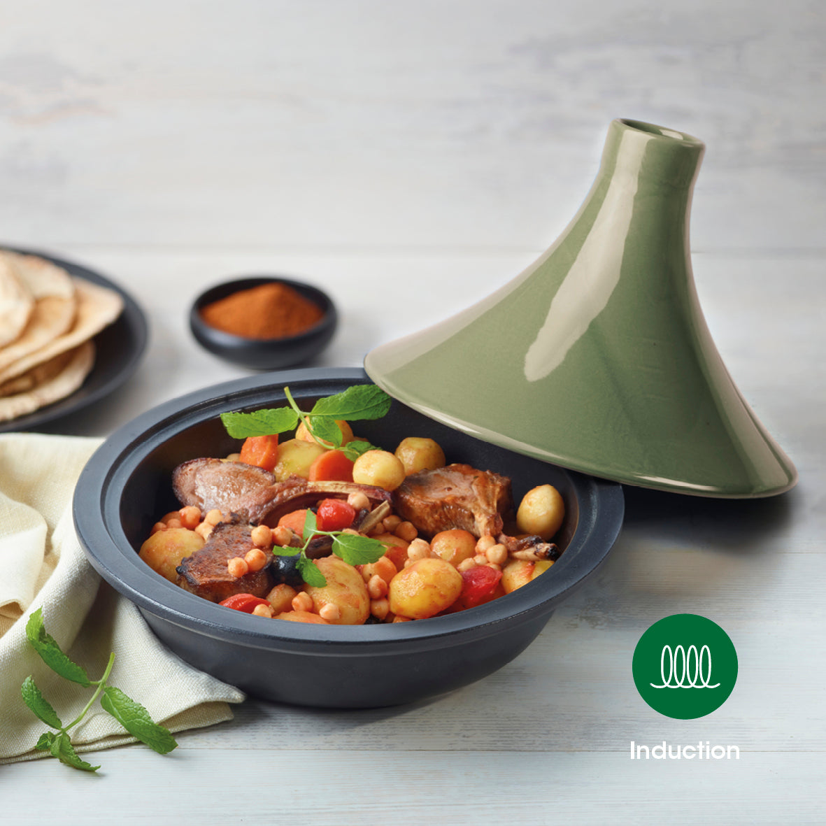 Le Creuset Tajine marocain en fonte émaillée de 2 litres (cobalt Le Creuset Tajine marocain en fonte émaillée de 2 litres (cobalt