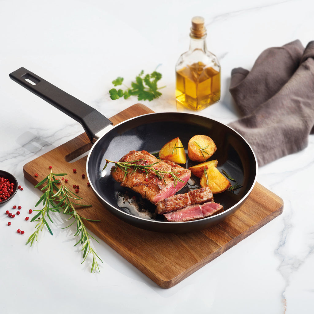 Set of 3 pans Carbone Pro - ultra resistant and non-stick - aluminum - Black