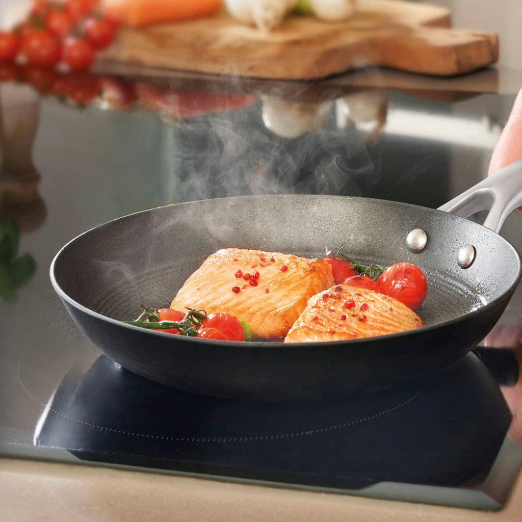 Enameled cast iron frypan with stainless steel handle - Black